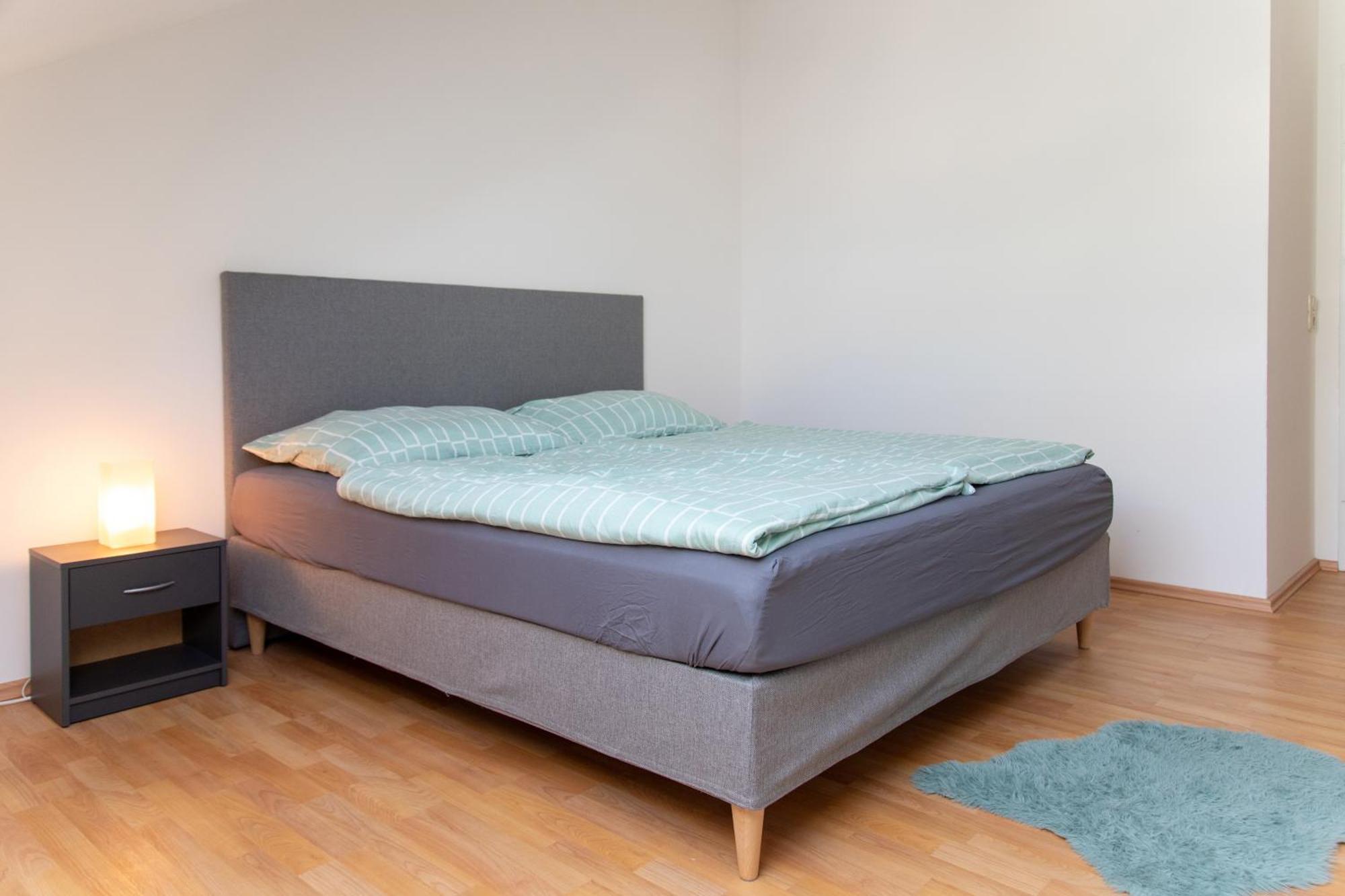 Schoene Wohnung Mit Parkplatz Im Zentrum Von Linz Buitenkant foto