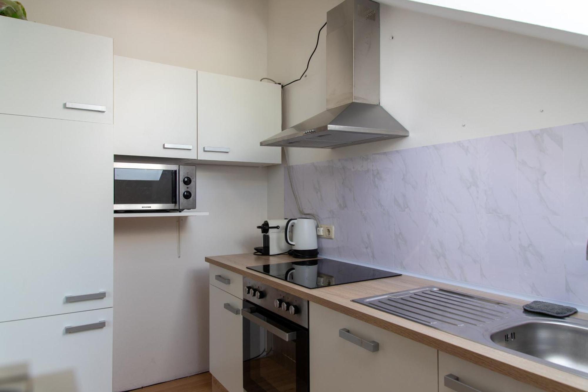 Schoene Wohnung Mit Parkplatz Im Zentrum Von Linz Buitenkant foto